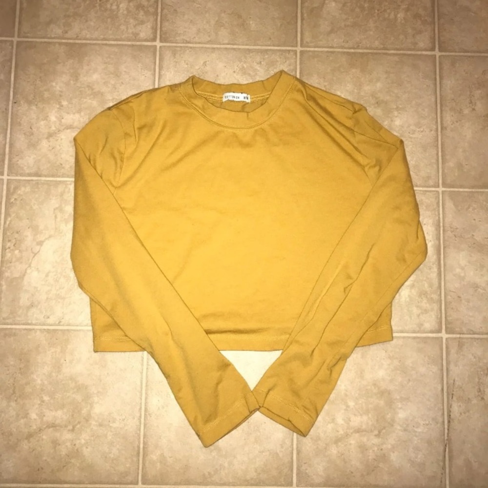 Yellow long sleeve crop top